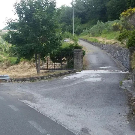 Il Giglio E La Rosa Gospodarstwo agroturystyczne Montale (Liguria)