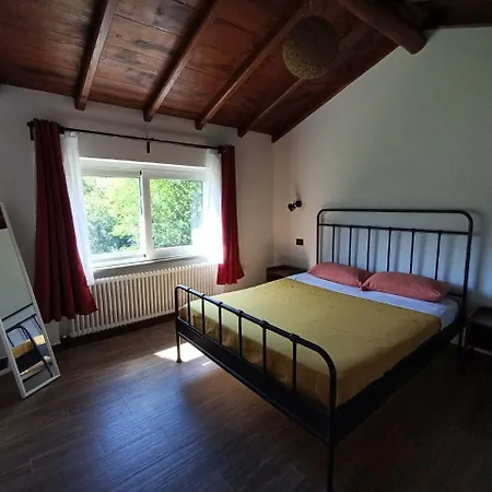 Utarsu - Casa Rosa * Montale